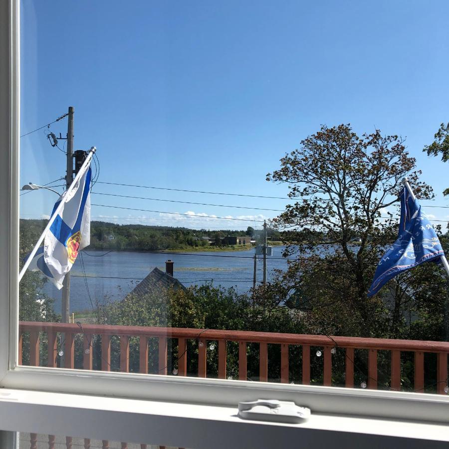 Pleasant Street Inn Parrsboro ภายนอก รูปภาพ