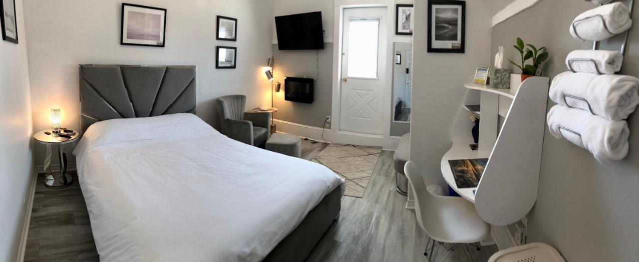 Pleasant Street Inn Parrsboro ภายนอก รูปภาพ