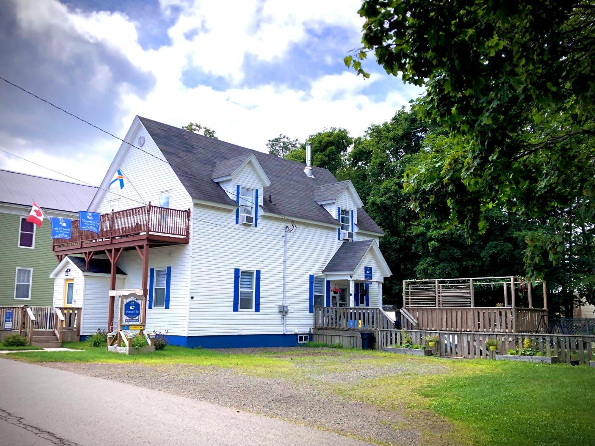 Pleasant Street Inn Parrsboro ภายนอก รูปภาพ